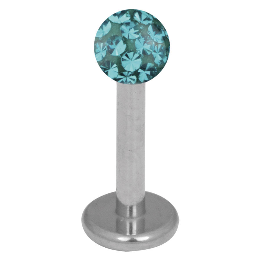 Silbernes Titan Labret mit blauem Zirkon-Kristall auf weißem Hintergrund